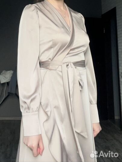 Платье на запах вечернее