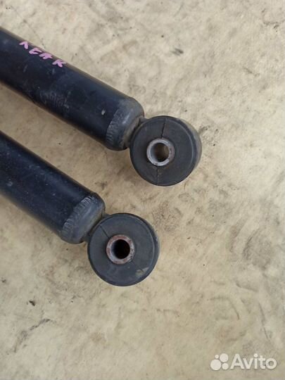 Амортизаторы задние Toyota Probox ncp50