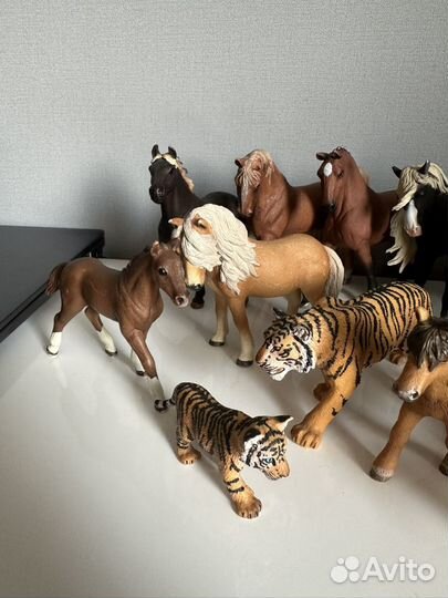 Фигурки лошадей schleich