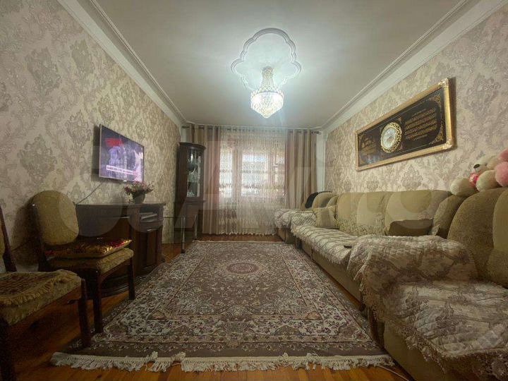 3-к. квартира, 74 м², 3/5 эт.