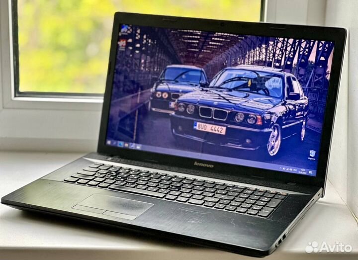 Огромный Lenovo/i5-4200M/8GB/4GB/HDD/SSD