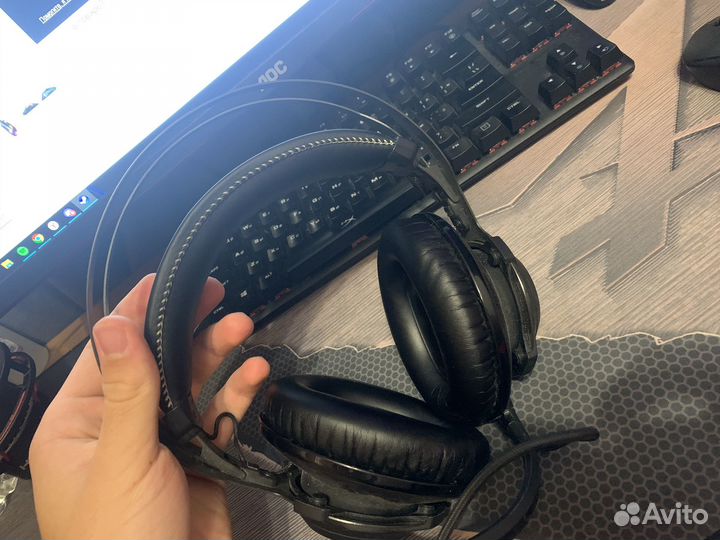 Игровые наушники HyperX Cloud Revolver