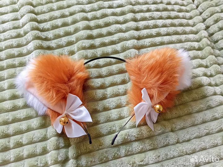 Уши и хвост кота