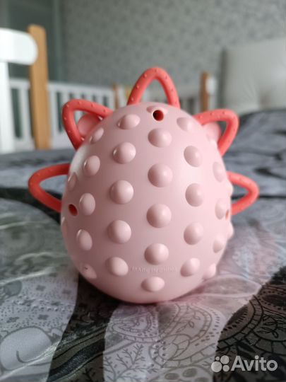 Неваляшка прорезыватель Ежик