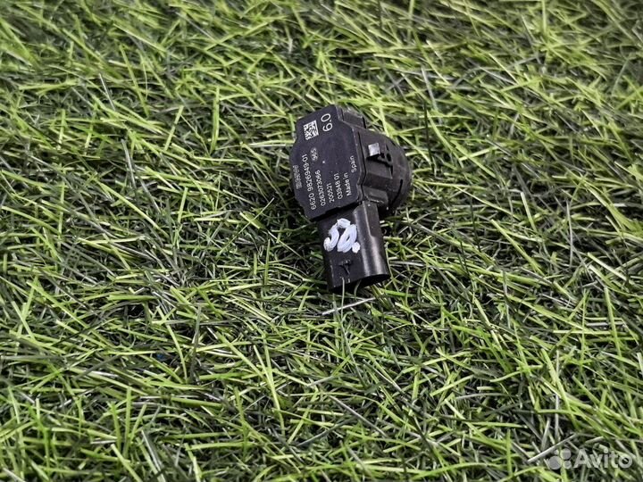 Датчик парковки Bmw 3-Series G20 2.0 бензин 2020