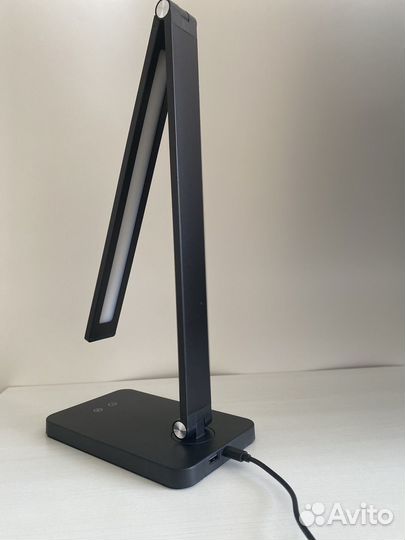 Лампа настольная