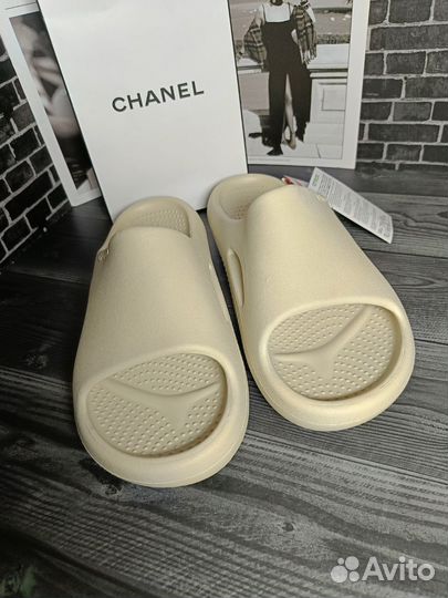 Crocs mellow slide бежевые крокс (дефекты)