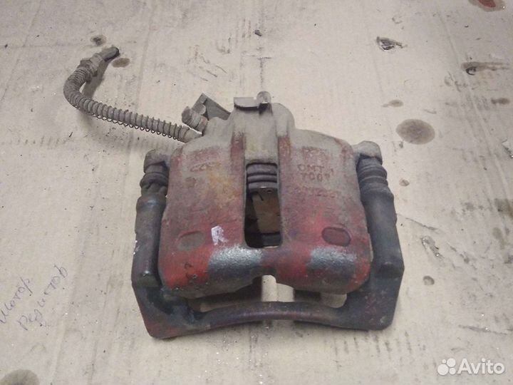 Суппорт передний правый чери фора вортекс