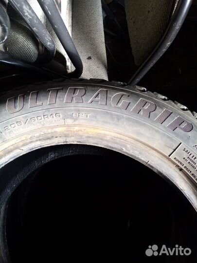 Goodyear UltraGrip 205/60 R16