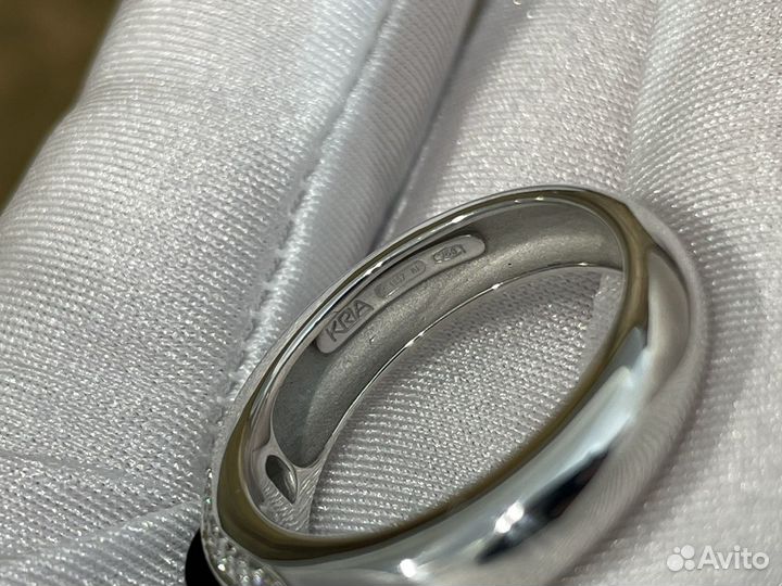 VIP salon Новое кольцо с бриллиантами 0,18ct 750