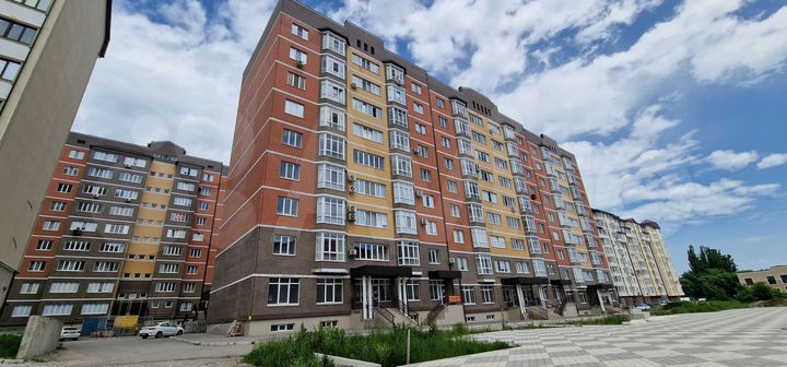 2-к. квартира, 76 м², 2/9 эт.