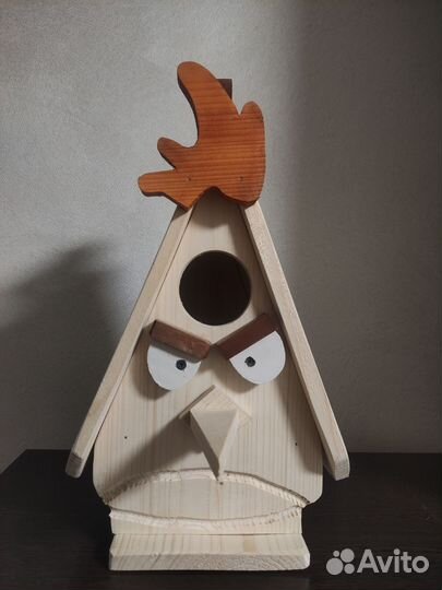 Скворечник из дерева