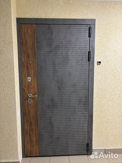 Дверь входная кованная