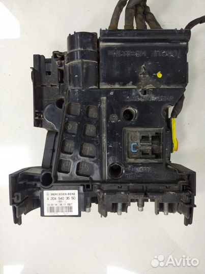 Блок силовых предохранителей Мерседес W204