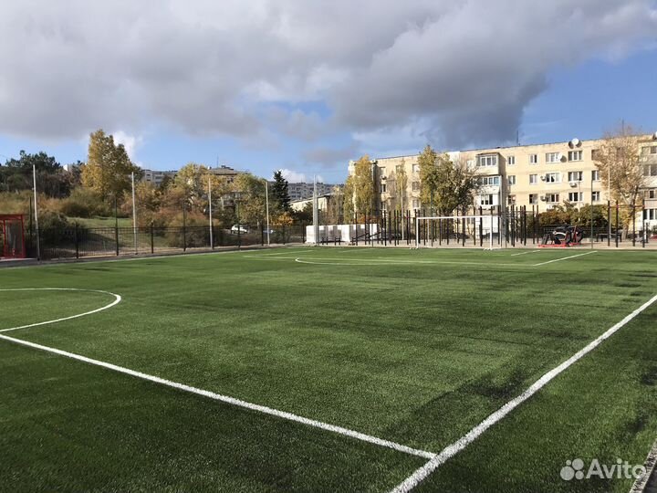 Укладка искусственного газона