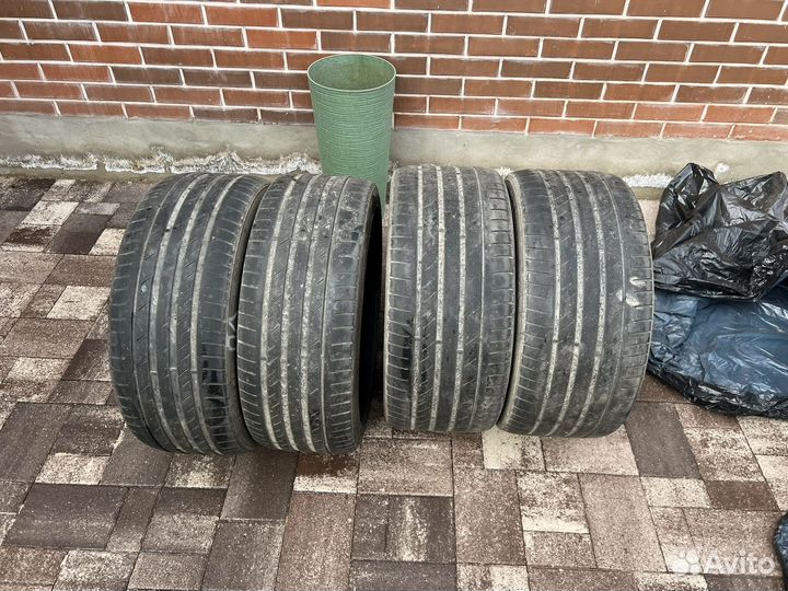 Kumho Ecsta PS71 245/40 R19 и 275/35 R19 100Y