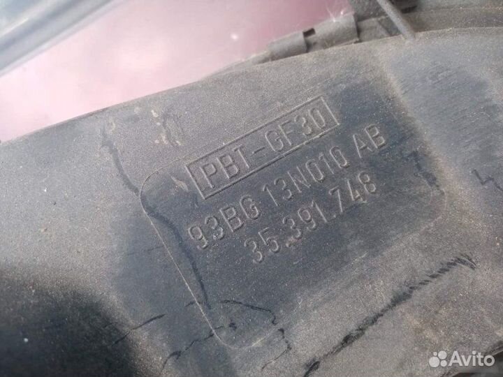 Фара передняя правая Ford Mondeo