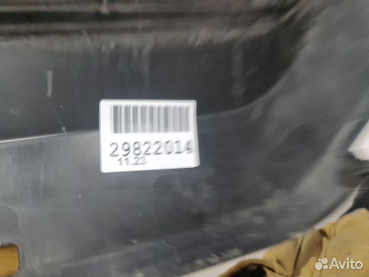 Решётка в бампер центральная Toyota RAV 4 2019