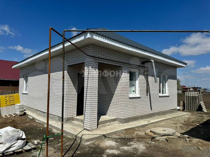 Дом 62,9 м² на участке 3 сот.