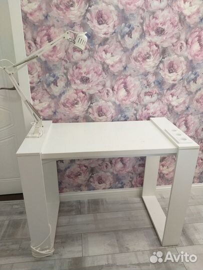 Стол для маникюра