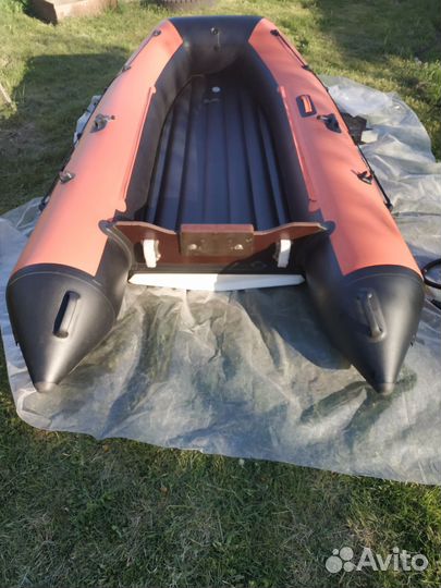 Лодка Reef 325 нд