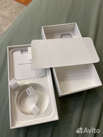Коробка от iPhone 14