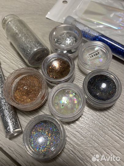 Блёстки для маникюра