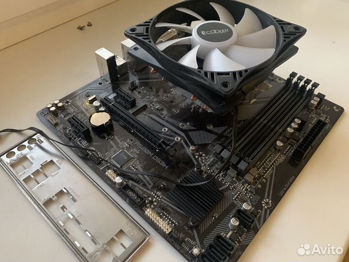 Комплект gigabyte a520m + процессор ryzen 3 3100