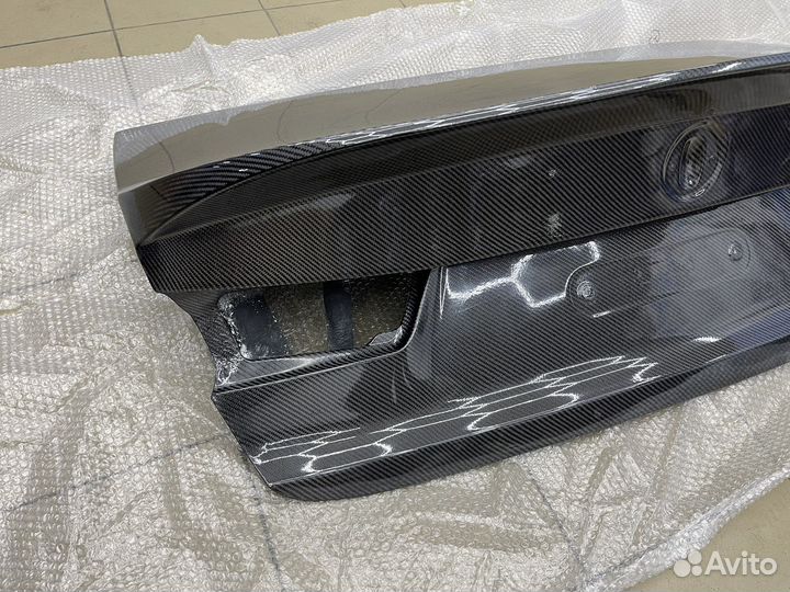 Крышка багажника BMW G80 карбон