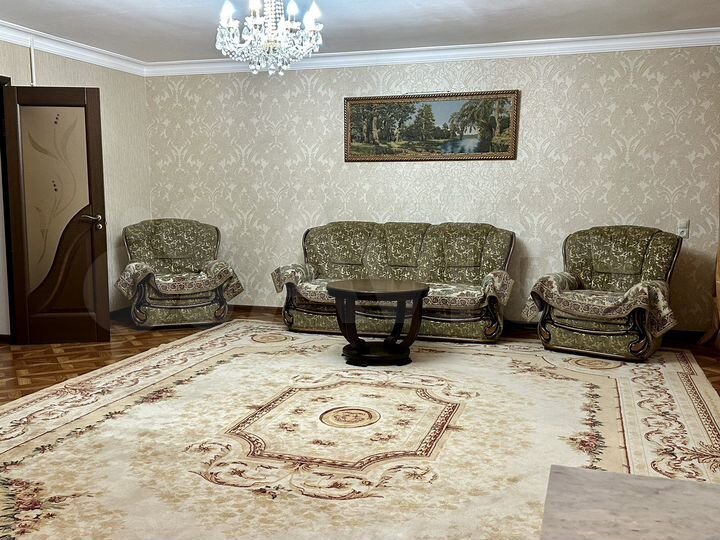 3-к. квартира, 101 м², 1/4 эт.