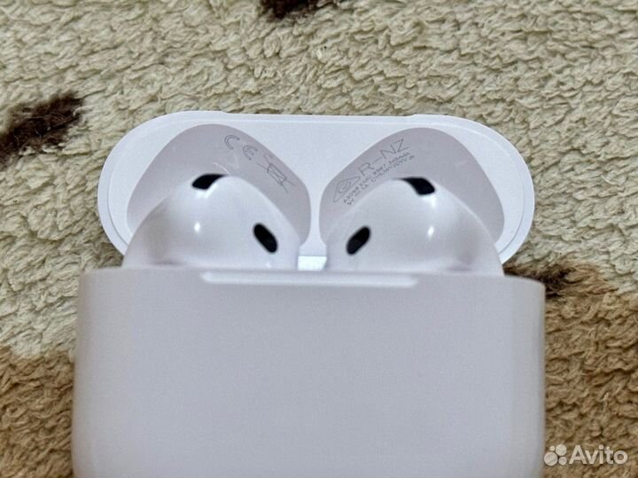 Airpods 4