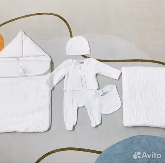 Комплект на выписку для мальчика лето