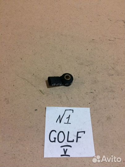 Датчик детонации VW Golf 5 2.0 FSI