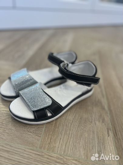Босоножки для девочки