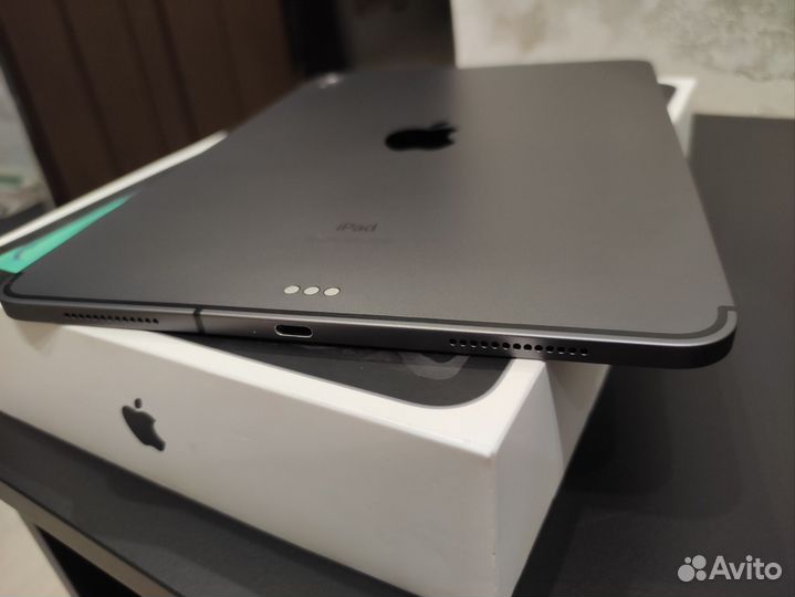 iPad pro 11 64gb Wi-Fi + cellular (сим-карта)
