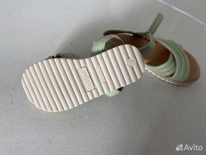 Сандали для девочки