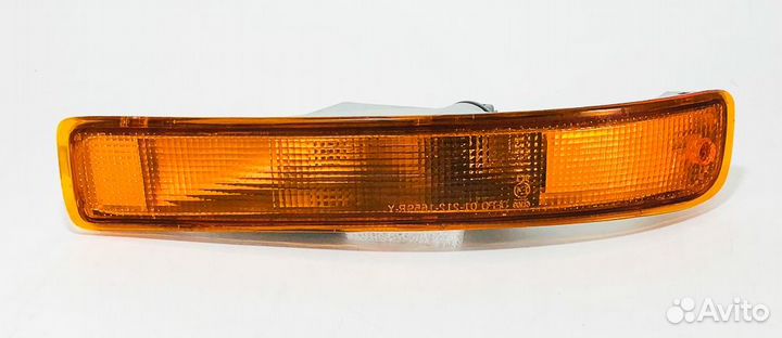 Указатель поворота нижний левый Toyota Camry V10