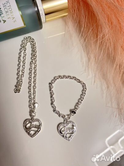 Серьги в стиле Versace