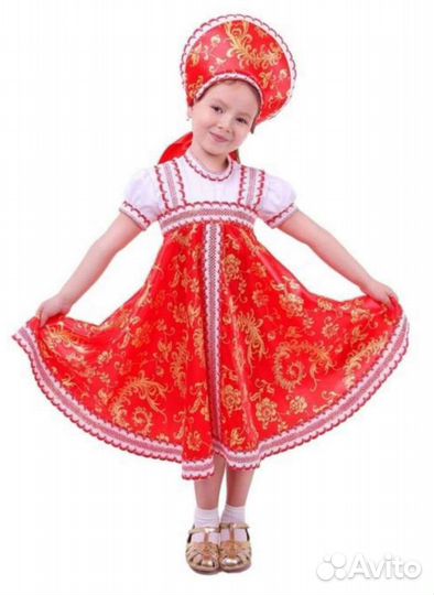 Русский народный костюм с кокошником