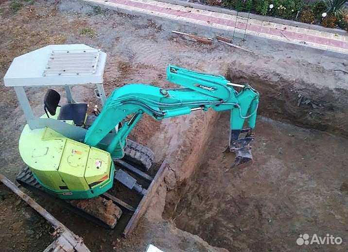 Мини-экскаватор