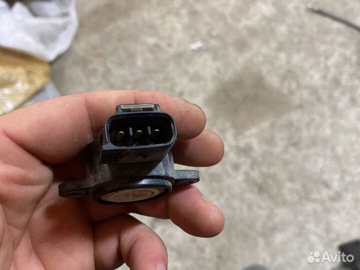 Датчик положения дроселя Mitsubishi Lancer 9