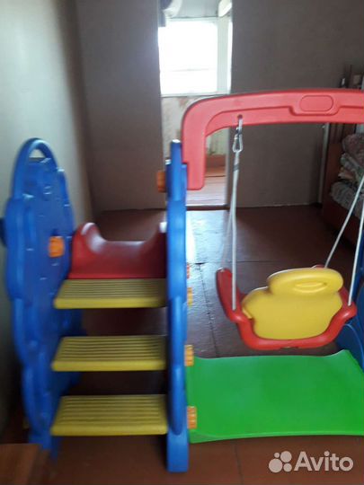 Детский игровой комплекс с горкой