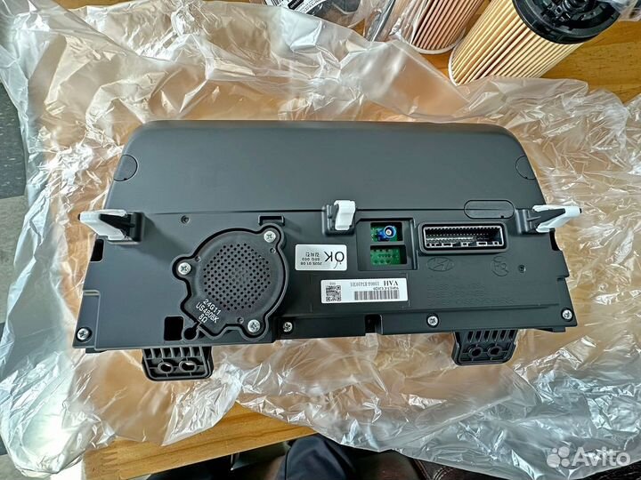 Цифровая приборная панель Hyundai Staria (US4)