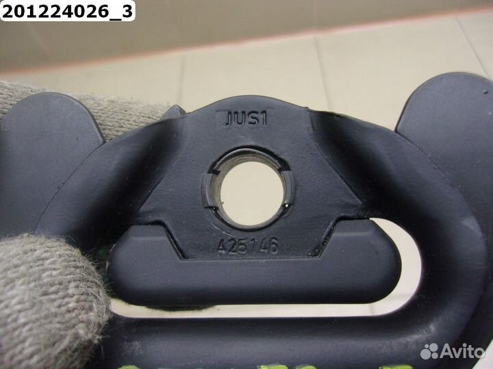 Направляющая ремня безопасности Volkswagen Touareg