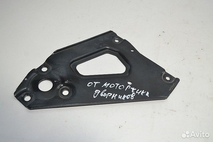 Стеклоочистители лобового стекла / передних фар, д