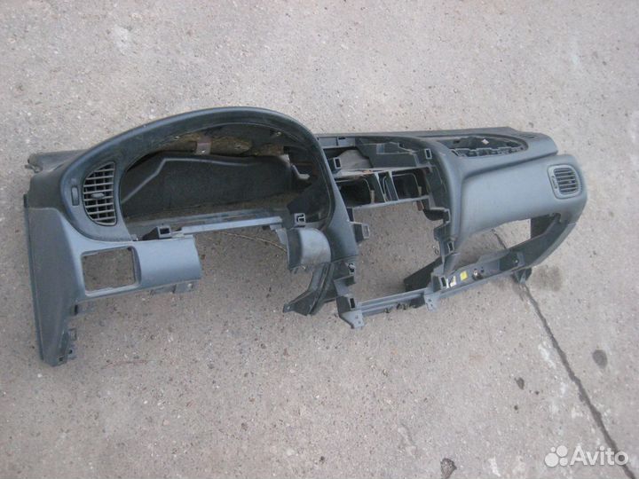 Каркас передней панели торпедо Nissan Almera B10