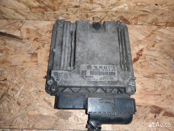Блок управления двигателем для Volkswagen Crafter