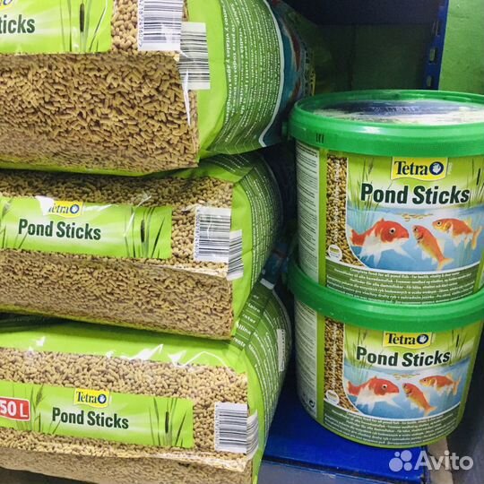 Корма для аквариумных и прудовых рыбок