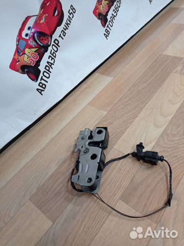 Замок капота нижний Skoda Fabia 2 (5J) рест. 5J