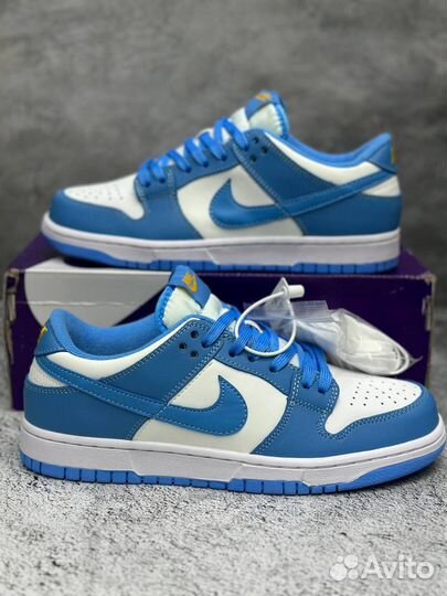 Кроссовки Nike SB Dunk Low